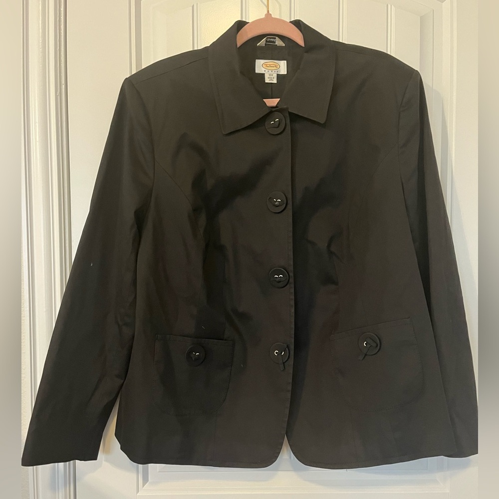 Talbots stretch women’s plus blazer. Oversized buttons with snap back closure